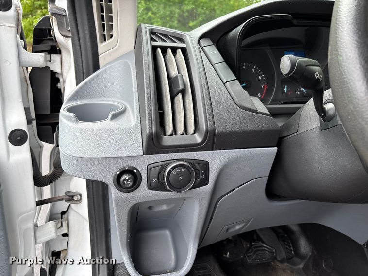 image for item FC5671 2017 Ford Transit 150 van