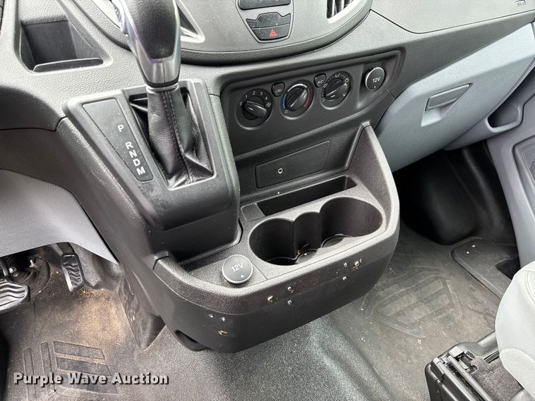 image for item FC5671 2017 Ford Transit 150 van