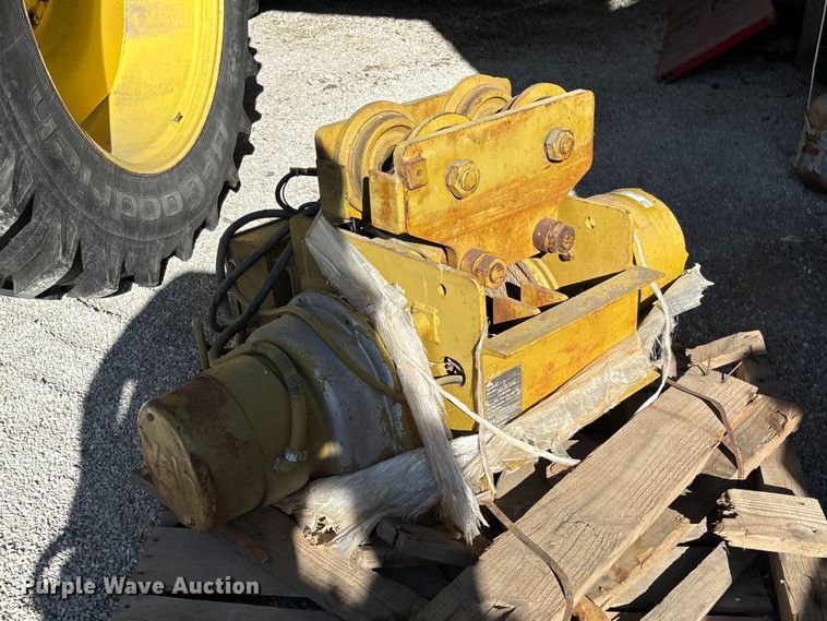 image for item FC5829 Yale CEW3-22PT37S2 hoist