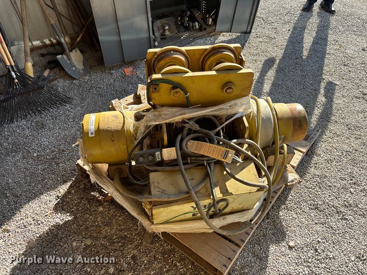 image for item FC5829 Yale CEW3-22PT37S2 hoist