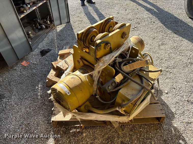 image for item FC5829 Yale CEW3-22PT37S2 hoist