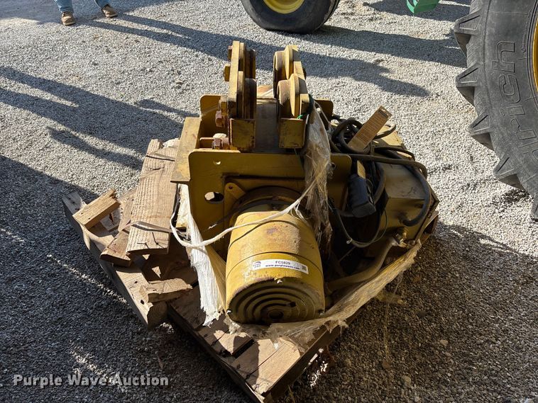 image for item FC5829 Yale CEW3-22PT37S2 hoist