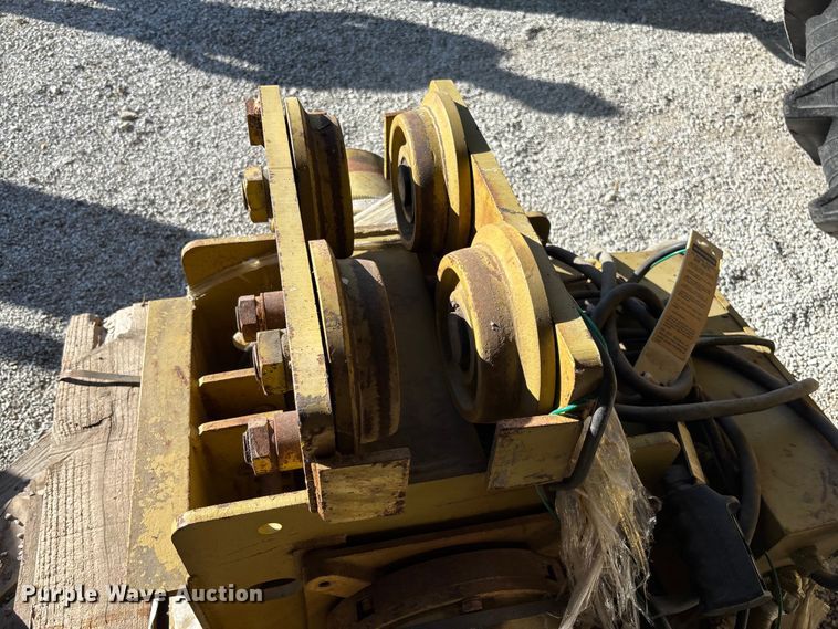 image for item FC5829 Yale CEW3-22PT37S2 hoist