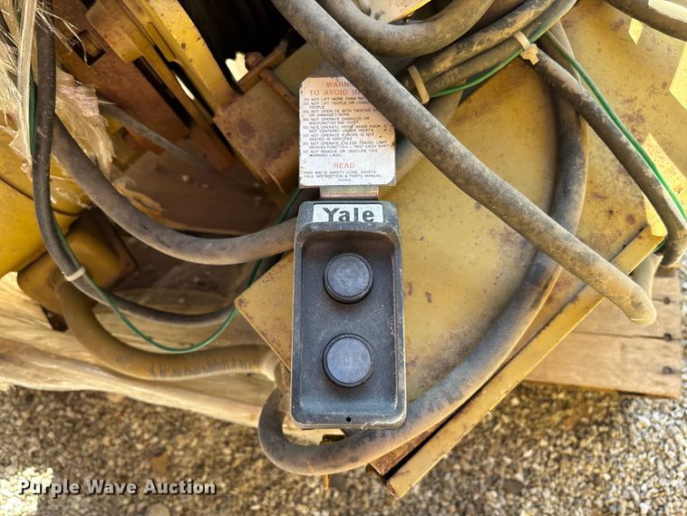 image for item FC5829 Yale CEW3-22PT37S2 hoist