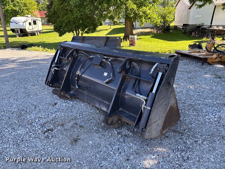 image for item FC5833 CNH TLB four-in-one backhoe bucket