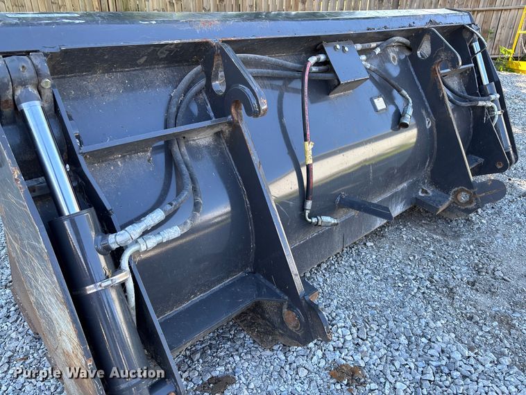 image for item FC5833 CNH TLB four-in-one backhoe bucket