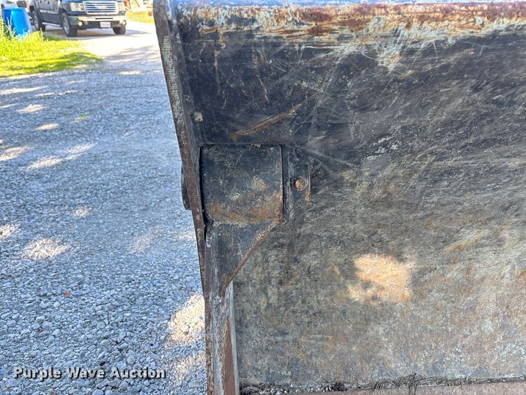 image for item FC5833 CNH TLB four-in-one backhoe bucket
