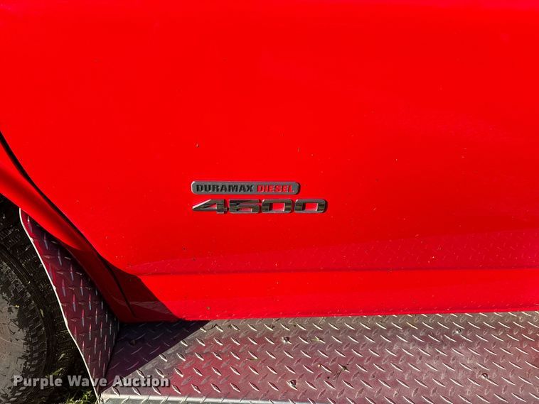 image for item FG0399 2015 GMC Savana 4500 ambulance