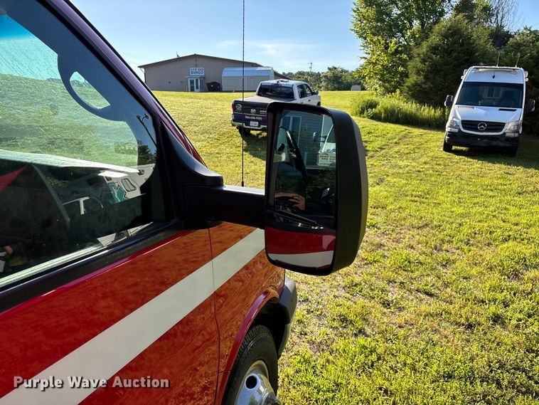 image for item FG0399 2015 GMC Savana 4500 ambulance