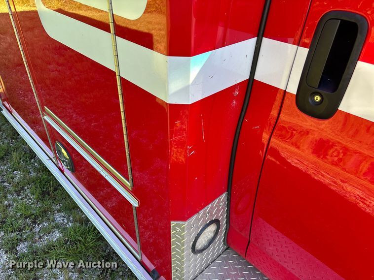 image for item FG0399 2015 GMC Savana 4500 ambulance