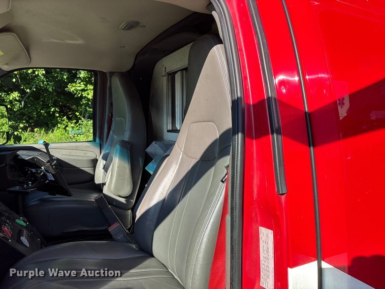 image for item FG0399 2015 GMC Savana 4500 ambulance