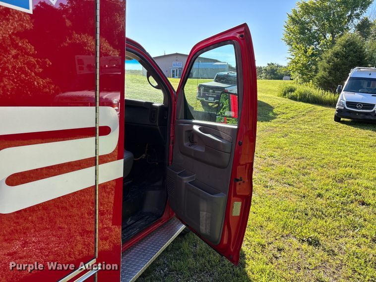 image for item FG0399 2015 GMC Savana 4500 ambulance
