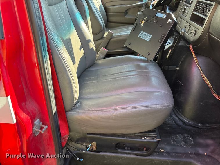 image for item FG0399 2015 GMC Savana 4500 ambulance