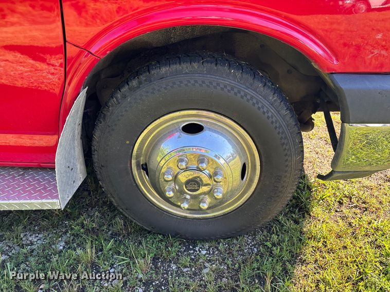 image for item FG0399 2015 GMC Savana 4500 ambulance