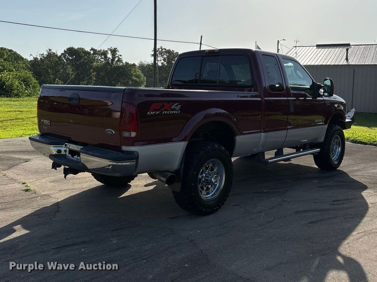 image for item FG0507 2004 Ford F250 Super Duty XLT Ext. Cab pickup truck