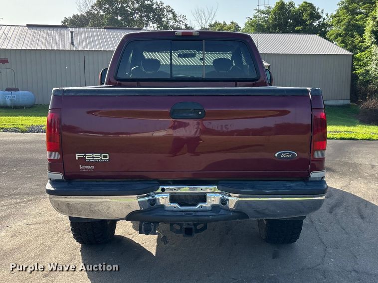 image for item FG0507 2004 Ford F250 Super Duty XLT Ext. Cab pickup truck