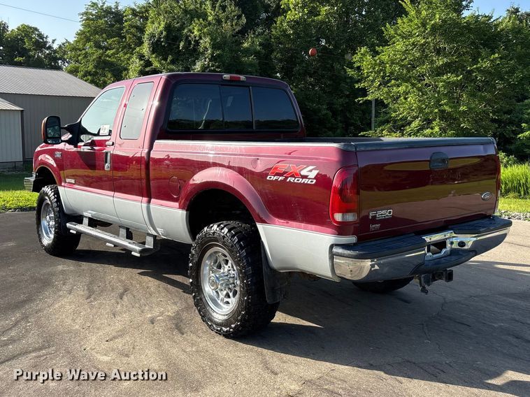 image for item FG0507 2004 Ford F250 Super Duty XLT Ext. Cab pickup truck