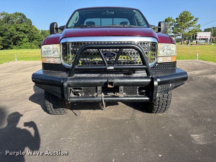 image for item FG0507 2004 Ford F250 Super Duty XLT Ext. Cab pickup truck