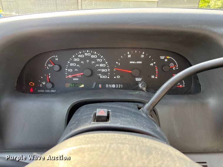 image for item FG0507 2004 Ford F250 Super Duty XLT Ext. Cab pickup truck