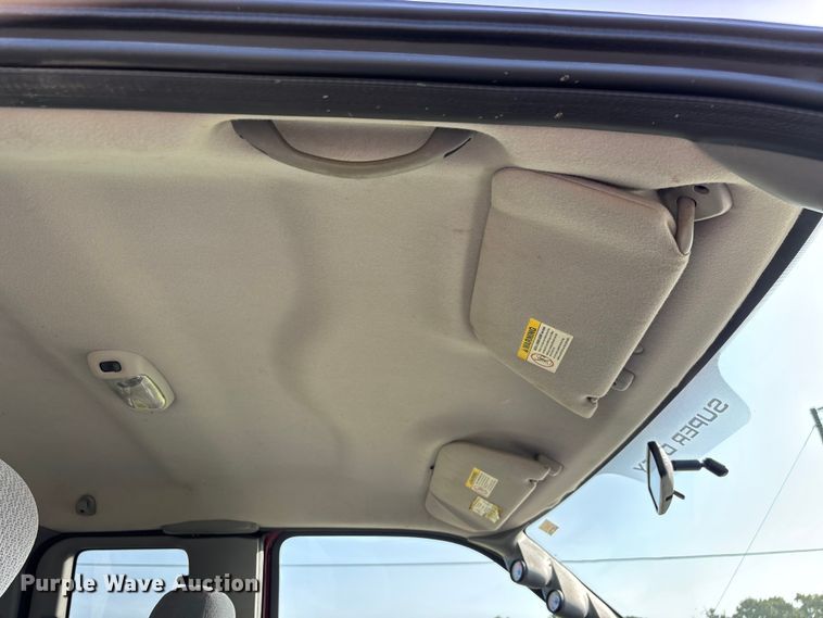 image for item FG0507 2004 Ford F250 Super Duty XLT Ext. Cab pickup truck