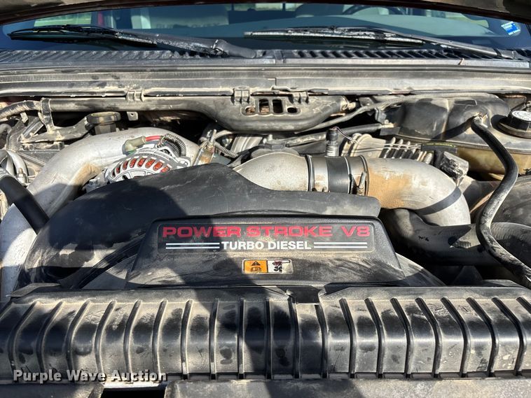 image for item FG0507 2004 Ford F250 Super Duty XLT Ext. Cab pickup truck