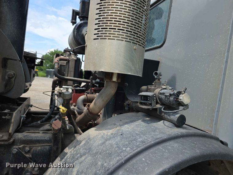 image for item FH6154 2016 Mack LEU633 refuse truck