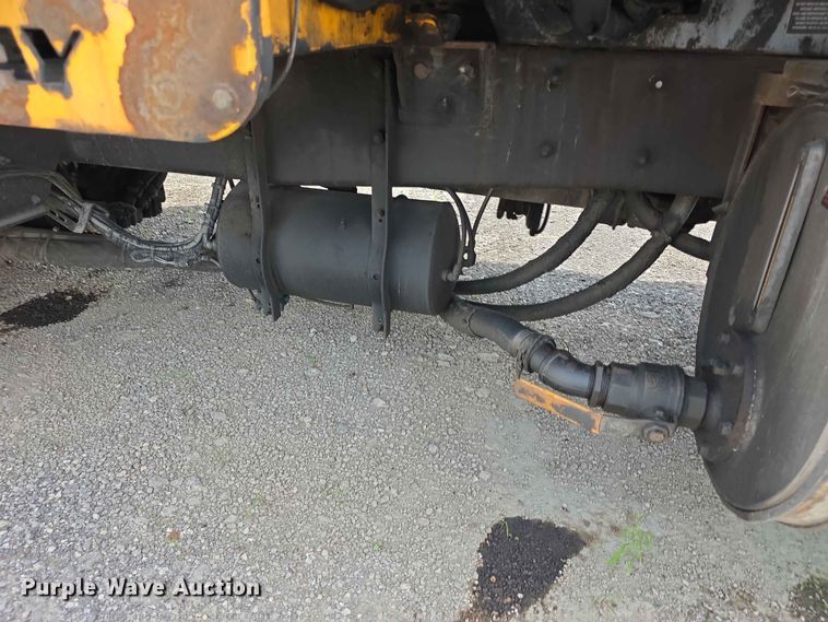 image for item FH6154 2016 Mack LEU633 refuse truck