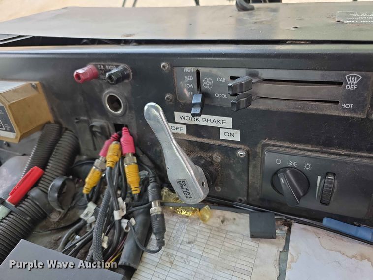 image for item FH6154 2016 Mack LEU633 refuse truck