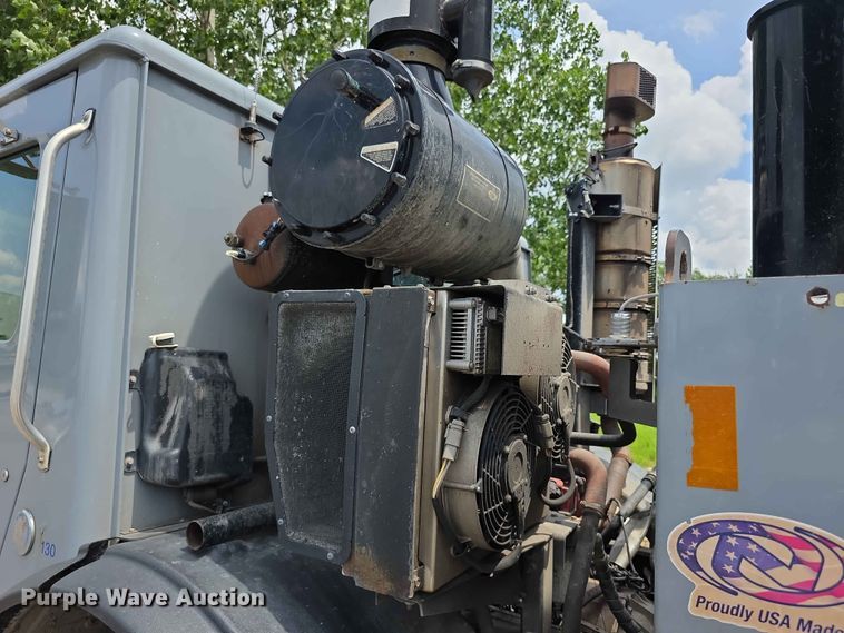 image for item FH6154 2016 Mack LEU633 refuse truck