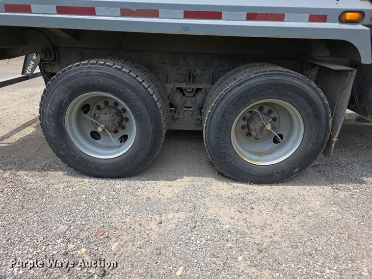 image for item FH6154 2016 Mack LEU633 refuse truck