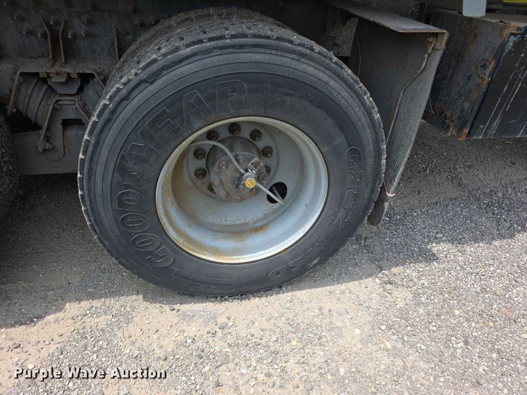 image for item FH6154 2016 Mack LEU633 refuse truck