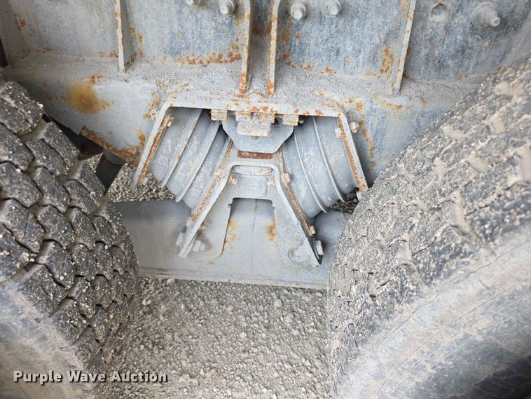 image for item FH6154 2016 Mack LEU633 refuse truck