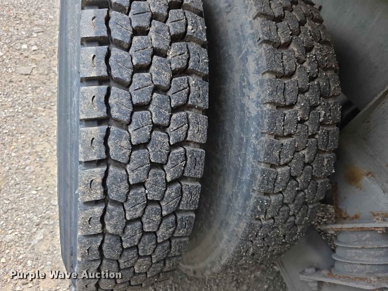 image for item FH6154 2016 Mack LEU633 refuse truck