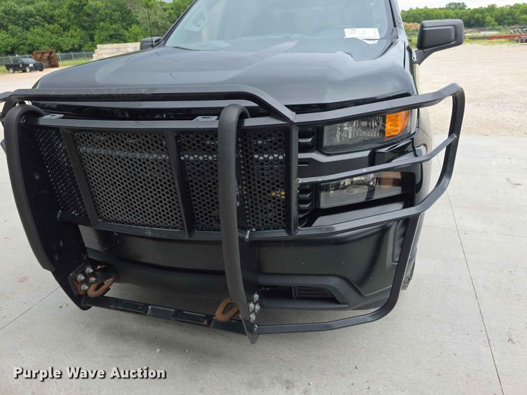 image for item FH6162 2020 Chevrolet Silverado 1500 Crew Cab pickup truck