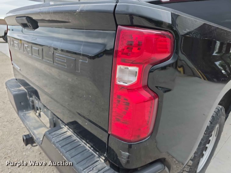 image for item FH6162 2020 Chevrolet Silverado 1500 Crew Cab pickup truck