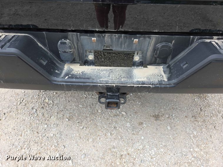image for item FH6162 2020 Chevrolet Silverado 1500 Crew Cab pickup truck