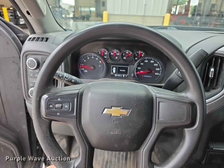 image for item FH6162 2020 Chevrolet Silverado 1500 Crew Cab pickup truck