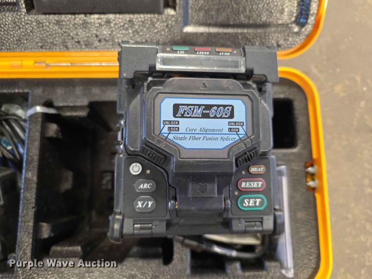image for item FH6192 Fujikura FSM-60S optical fiber fusion splicer