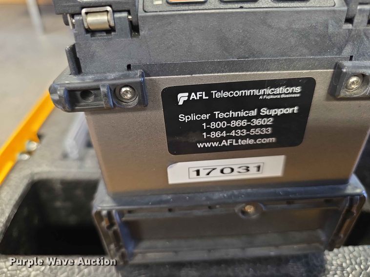 image for item FH6192 Fujikura FSM-60S optical fiber fusion splicer