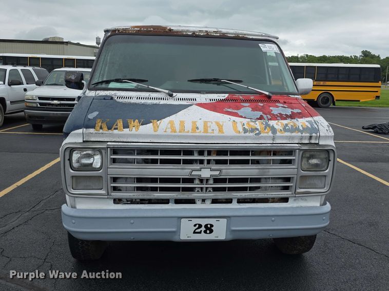image for item FH6193 1989 Chevrolet G20 van