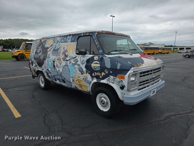 image for item FH6193 1989 Chevrolet G20 van