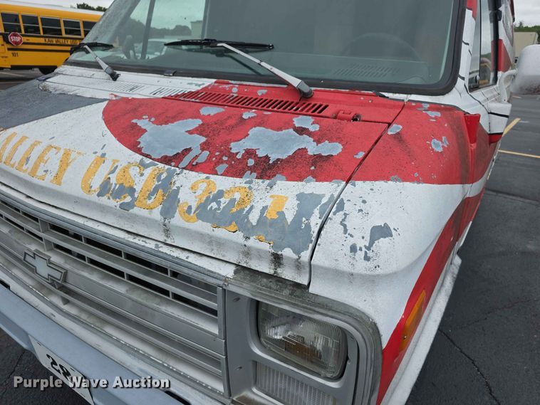 image for item FH6193 1989 Chevrolet G20 van