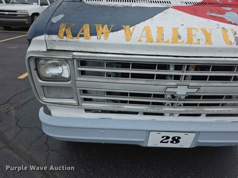 image for item FH6193 1989 Chevrolet G20 van