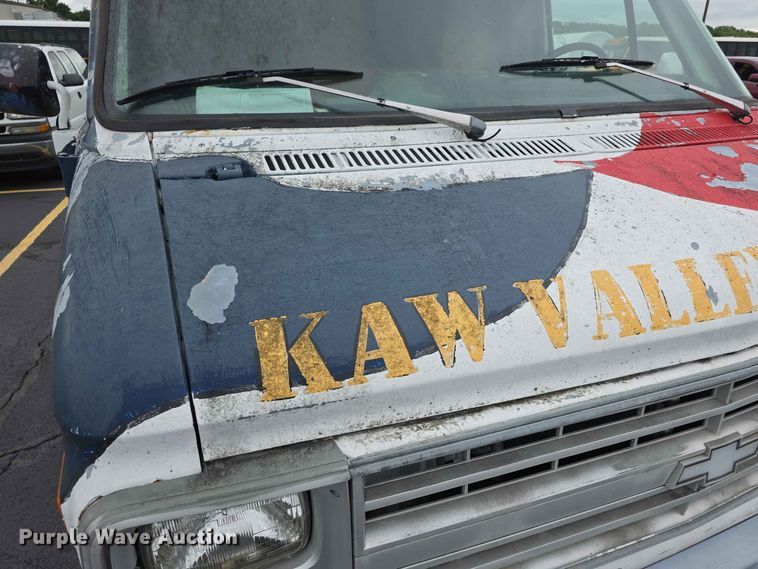 image for item FH6193 1989 Chevrolet G20 van