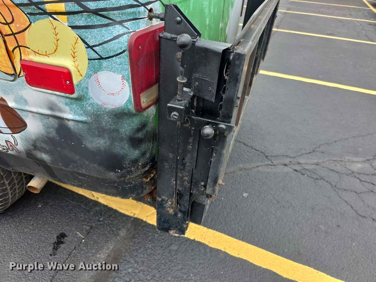image for item FH6193 1989 Chevrolet G20 van
