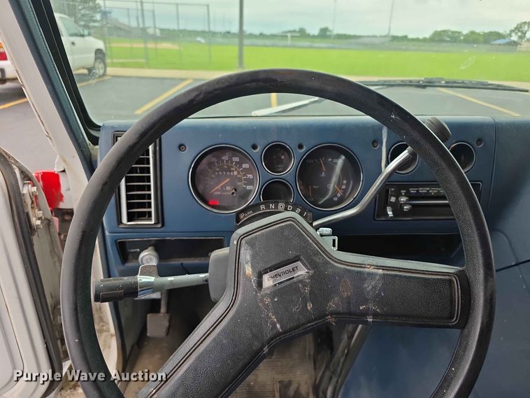 image for item FH6193 1989 Chevrolet G20 van