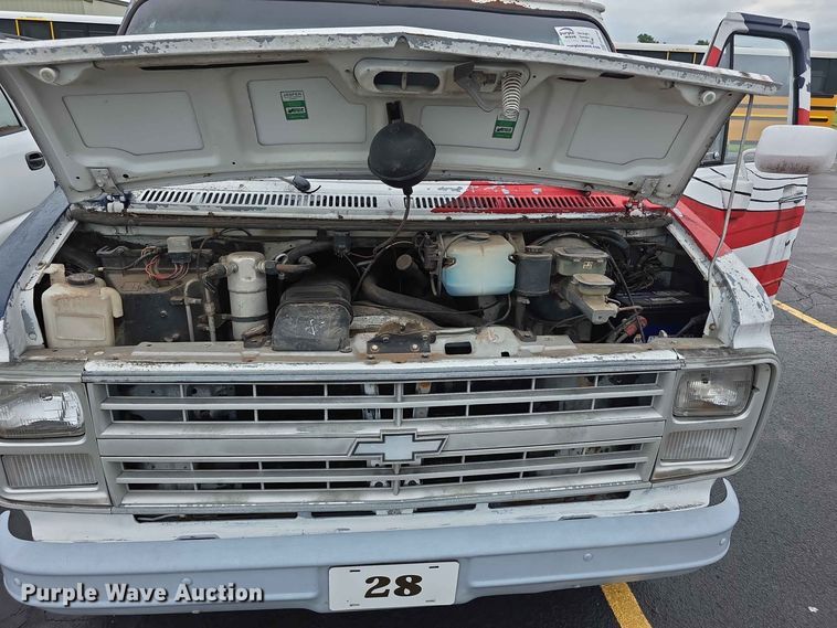 image for item FH6193 1989 Chevrolet G20 van