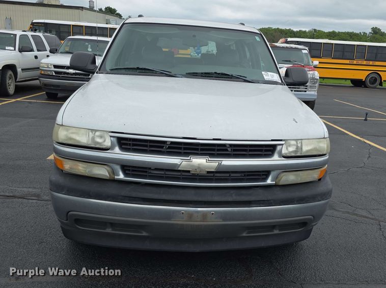 image for item FH6194 2006 Chevrolet Suburban SUV