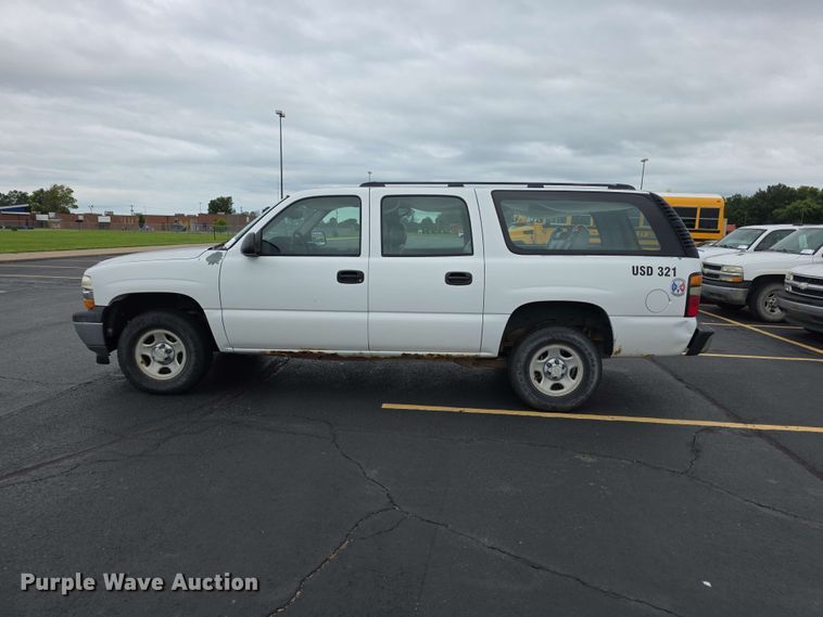 image for item FH6194 2006 Chevrolet Suburban SUV