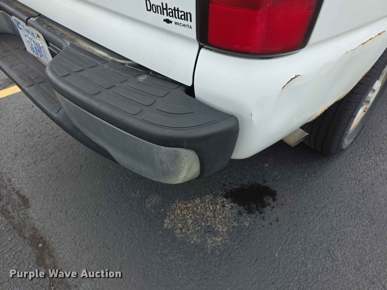 image for item FH6194 2006 Chevrolet Suburban SUV